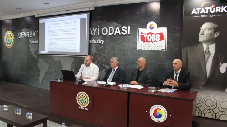 ÇAYCUMA TİCARET VE SANAYİ ODASI YÖNETİM KURULU BAŞKANI ZEKAİ KAMİTOĞLU, DEVREK - GÖKÇEBEY OSB YATIRIMCI BİLGİLENDİRME TOPLANTISINA KATILIM SAĞLADI.