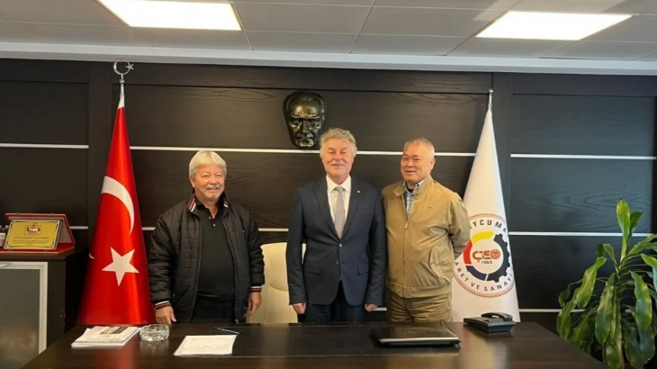 Enagro Anonim Şirketi Genel Müdürü Nihat Gültekin ve Genel Müdür Yardımcısı Eser Numan Sonuşen, Odamızı ziyaret ederek Yönetim Kurulu Başkanı Zekai Kamitoğlu ve Genel Sekreter Alper Püren ile bir araya geldiler.